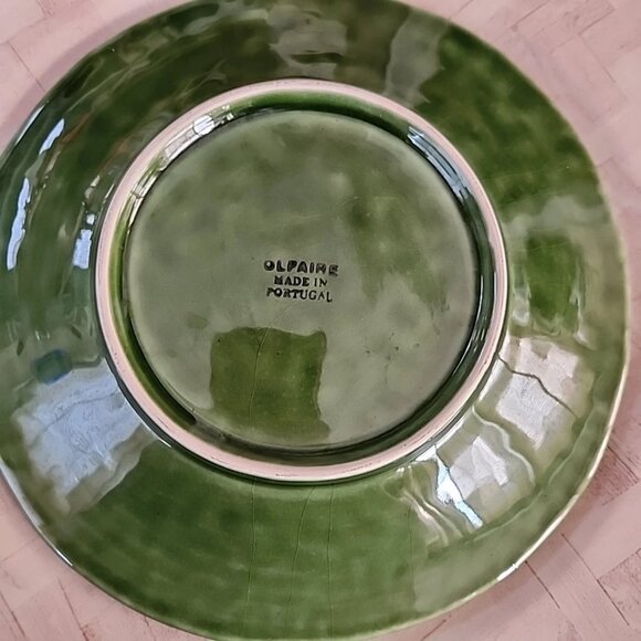 Olfaire Green Maple Leaf Art Pottery Snack Serving Plate Portugal 8" - Picture 2 of 2